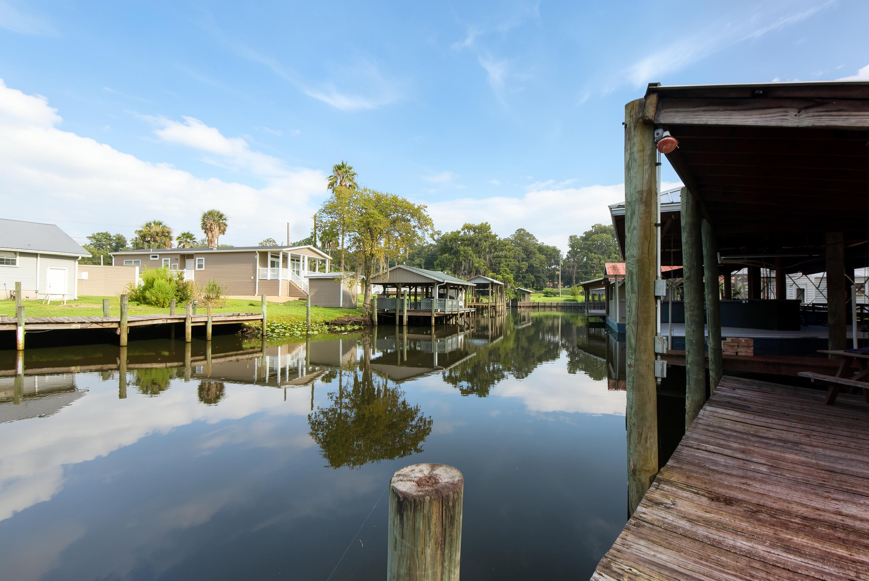 Canal near 25 Scott Street with access to the St. Johns River