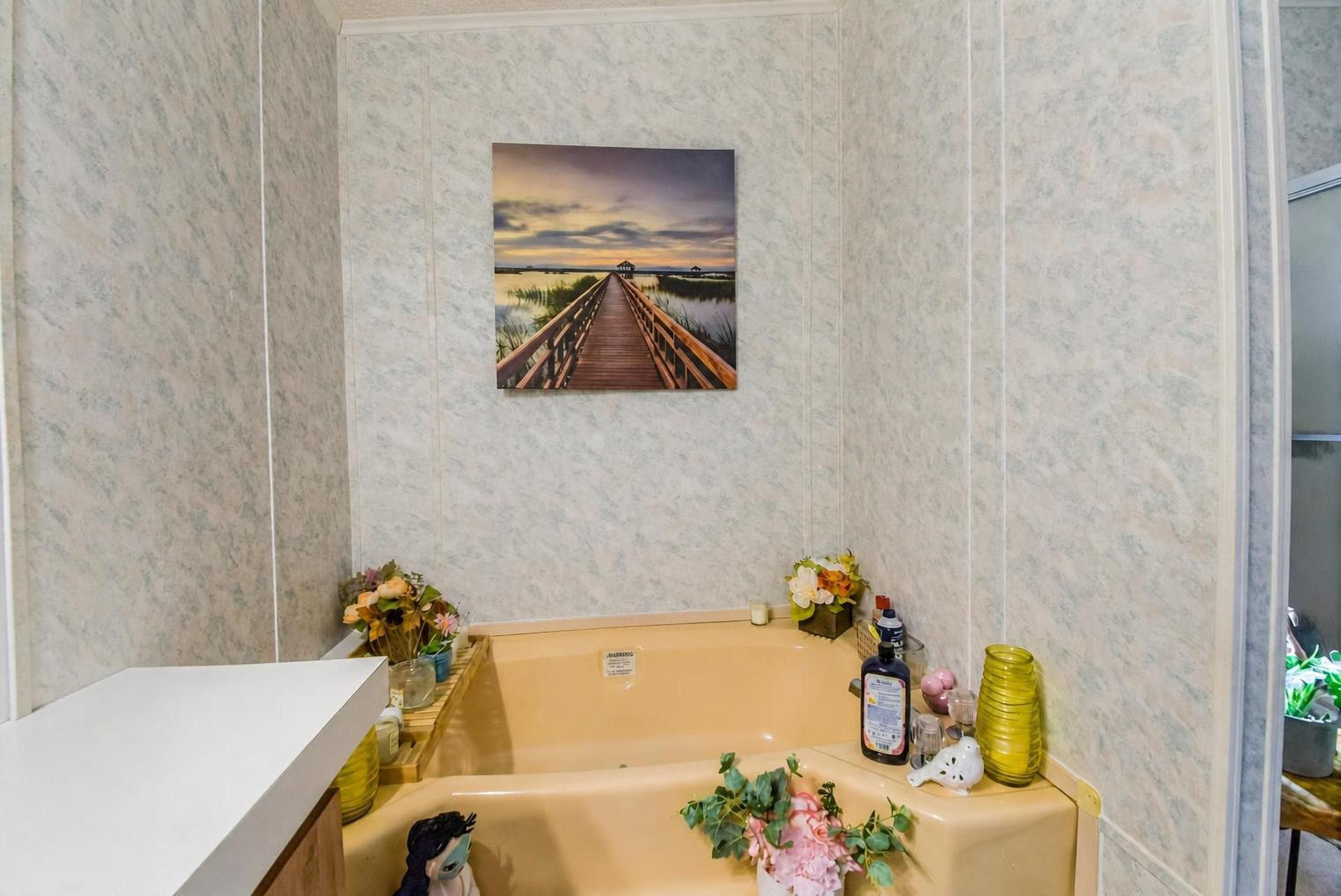 Garden tub