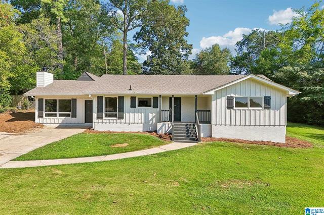 1624 Linda Vista Lane, Vestavia Hills, AL 35226