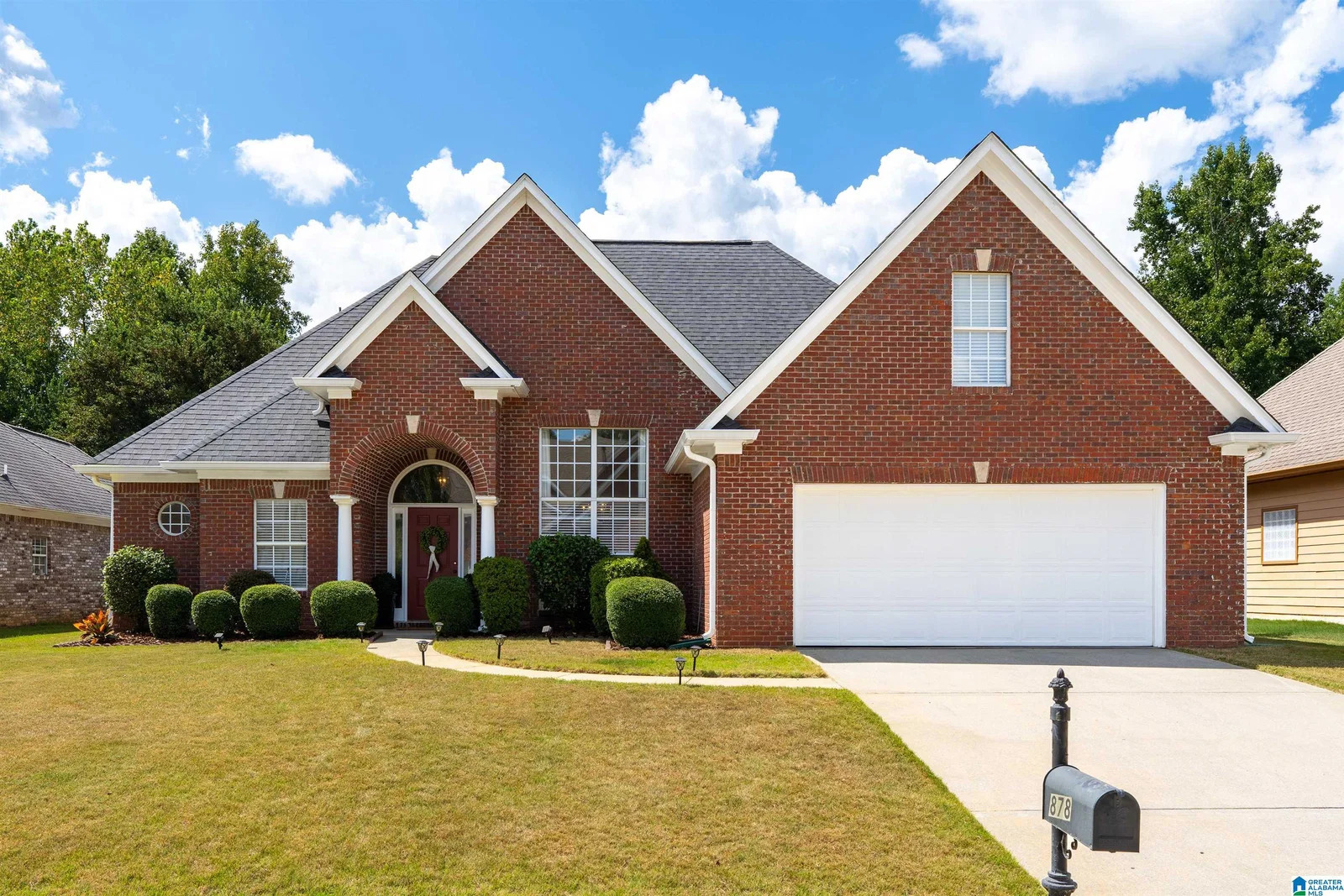 878 Mcallister Drive, Calera, AL 35040