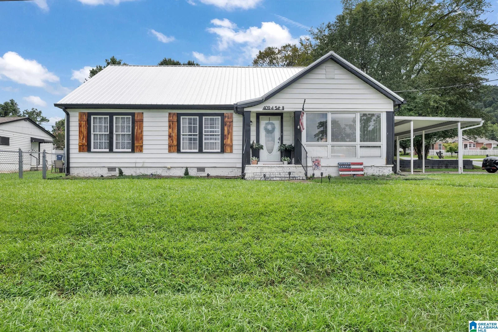409 4th Street, Oneonta, AL 35121