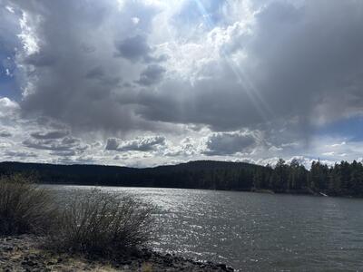 River Reservoir mountain scenery near luxury cabins for sale in Greer AZ