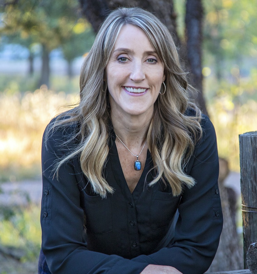 Nicole Van Den Bosch, White Mountains Arizona Realtor with Realty Executives Arizona Territory