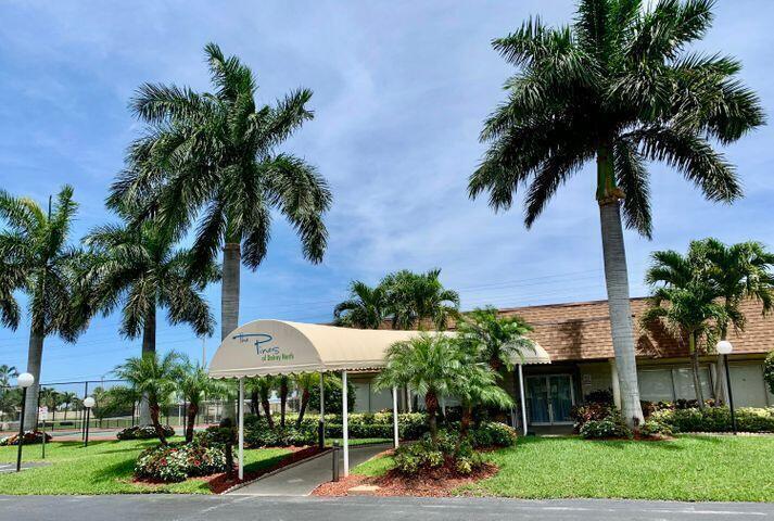 Delray Beach furnished rental villa near Atlantic Avenue with updated interior and coastal style