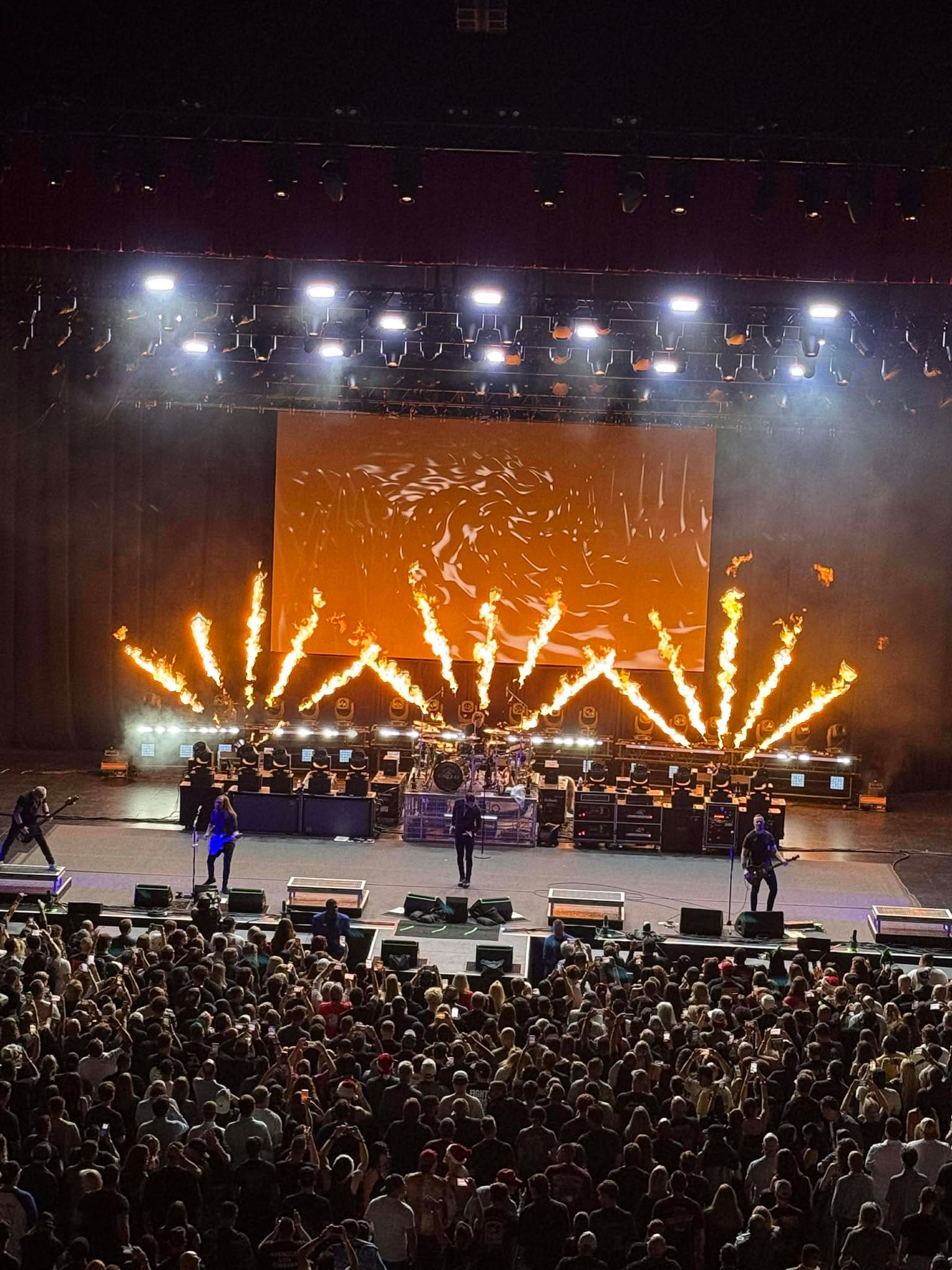 Hard Rock Live interior — Creedmas show production and lighting