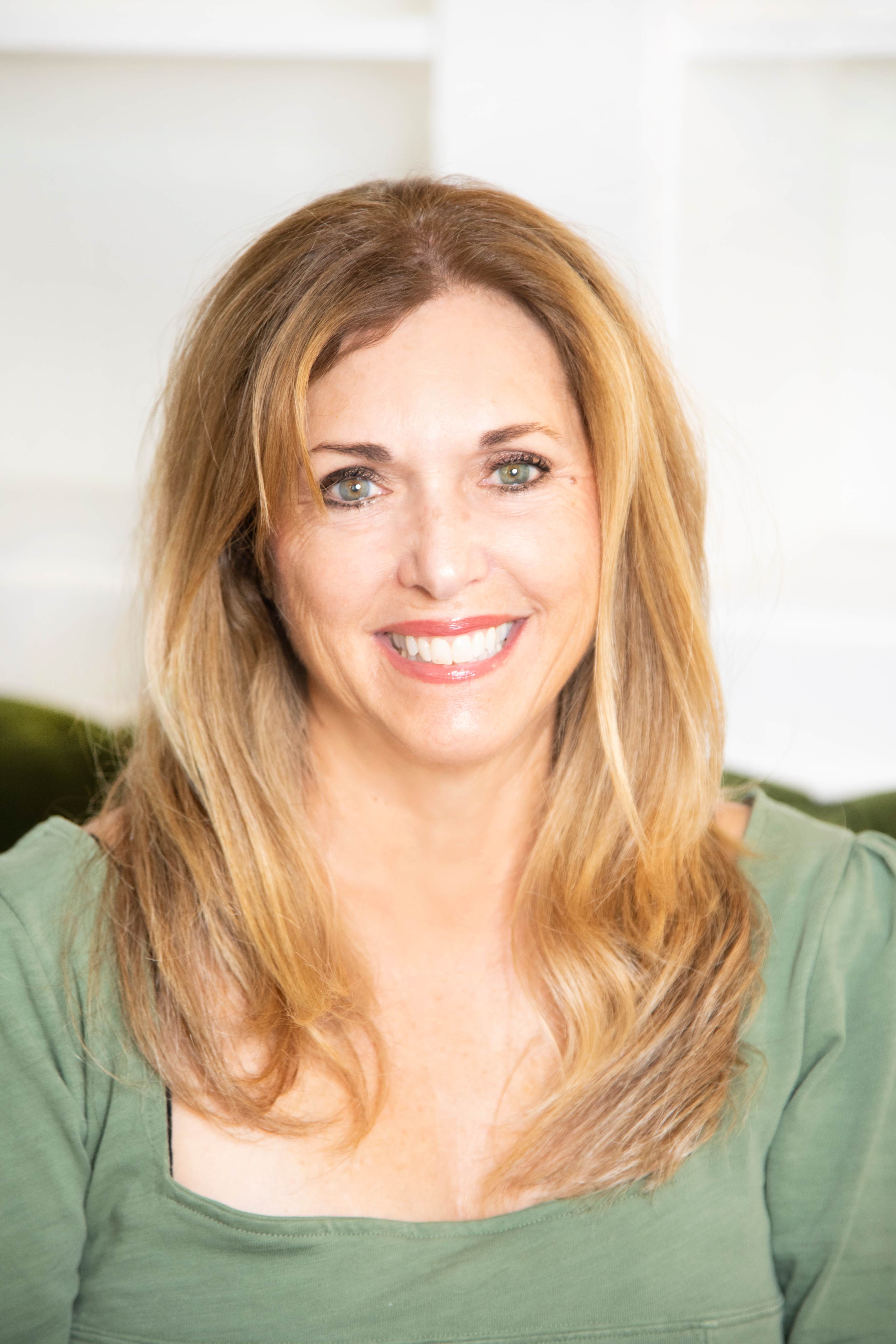 Elizabeth Willers Lakeland FL Realtor Headshot