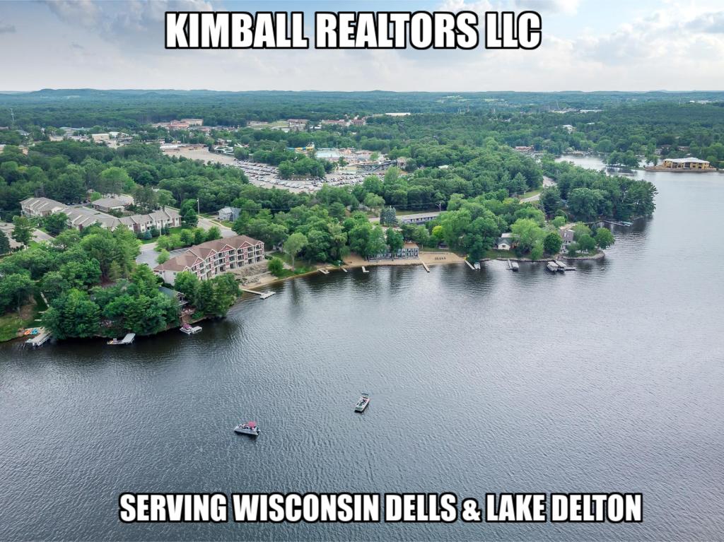 Boating, Fishing, Swimming on Lake Delton in Wisconsin Dells