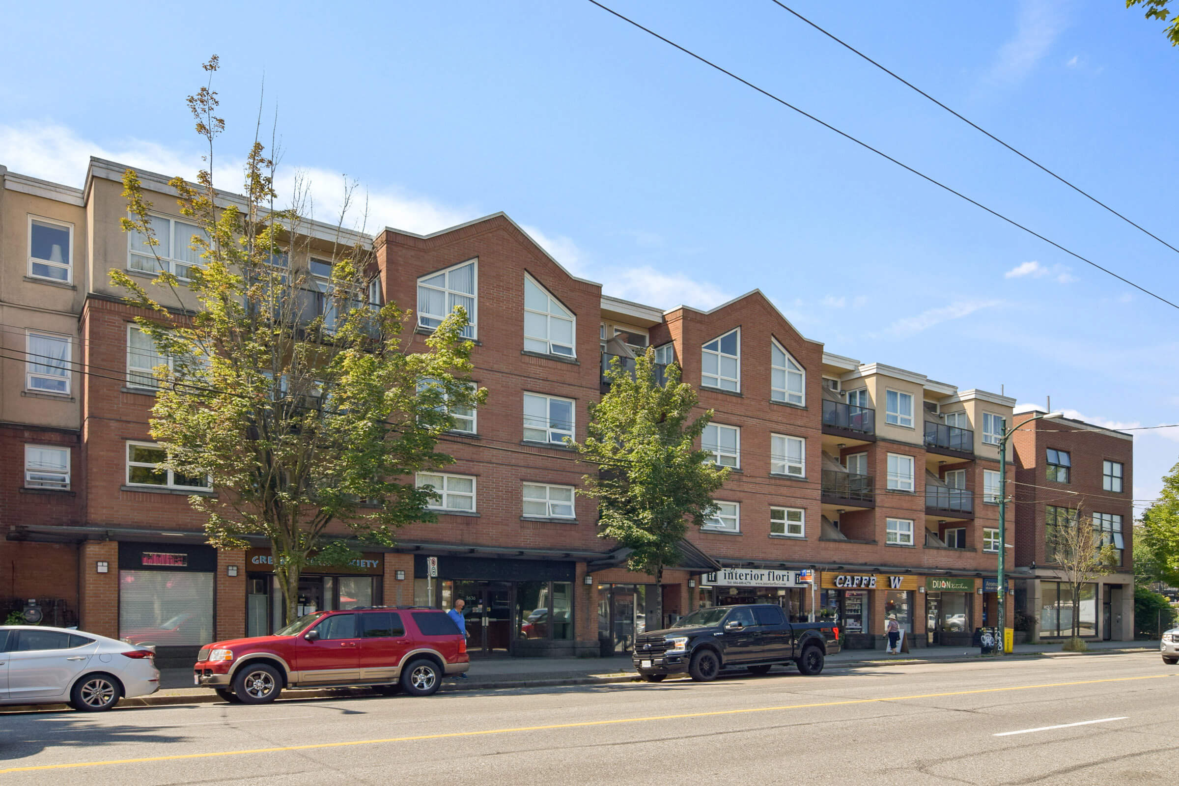 205 3638 W Broadway, Vancouver 1 Bedroom for Sale at Coral Court