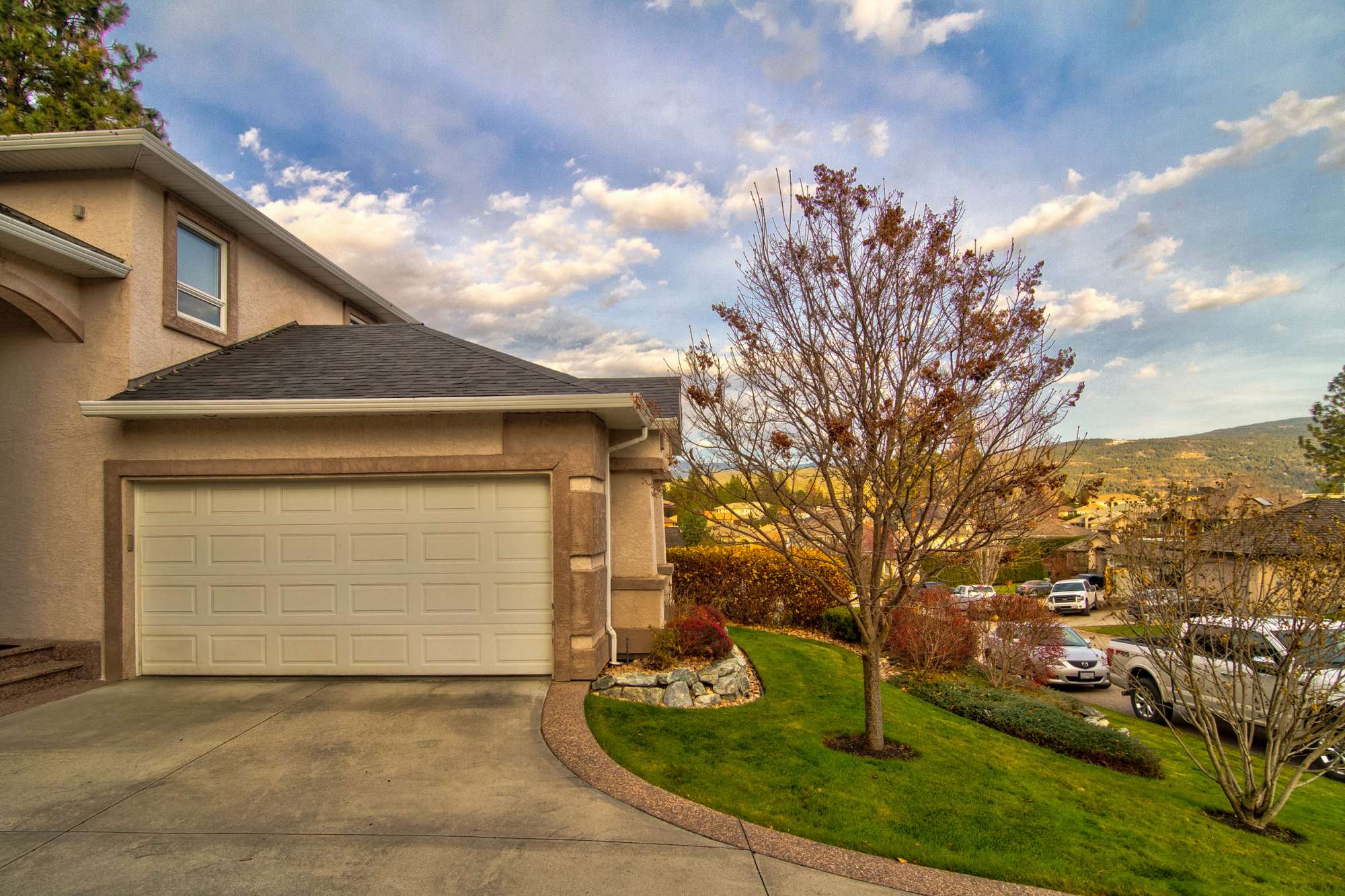 2502 Quail Place, Kelowna, BC Home for Sale in Kelowna, BC