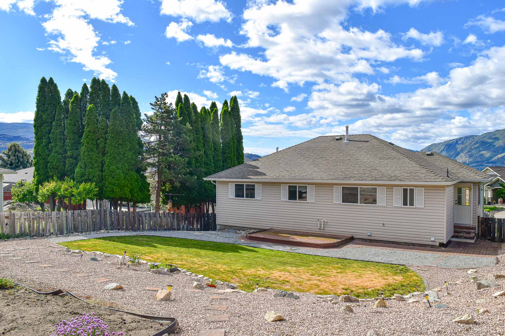 6133 Aitkens Rd. Home for Sale in Peachland, BC