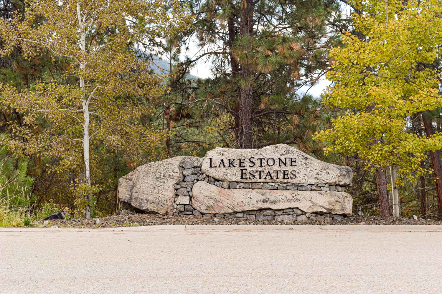 Lakestone Homes, Townhomes, Condos and Lots for Sale in Lake Country, BC