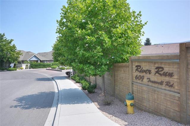 Front entrance of River Run Kelowna Townhome Community