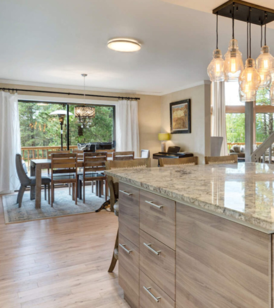 EXCLUSIVE LISTINGS